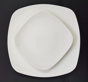 סט מרובע לבן-עקרית 27" , מזנון 19"