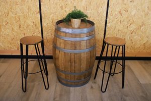 חבית יין+2 כסאות סטולי מפורזל