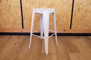 כסא בר דורתי לבן ללא משענת